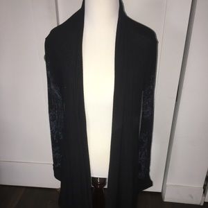 Vintage Havana- Black cardigan w/ detailed sleeves